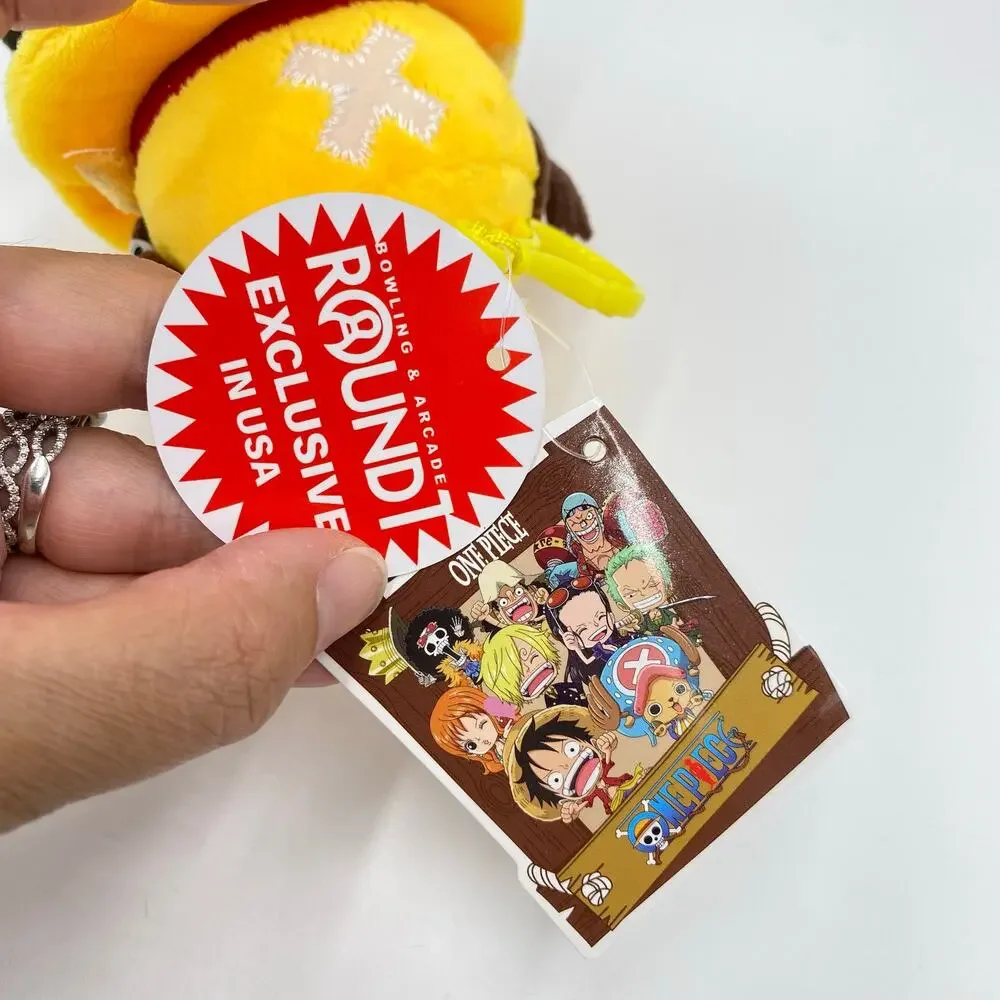 One Piece X Round One Exclusive Tony Tony Chopper Monkey D Luffy Outfit Keychain